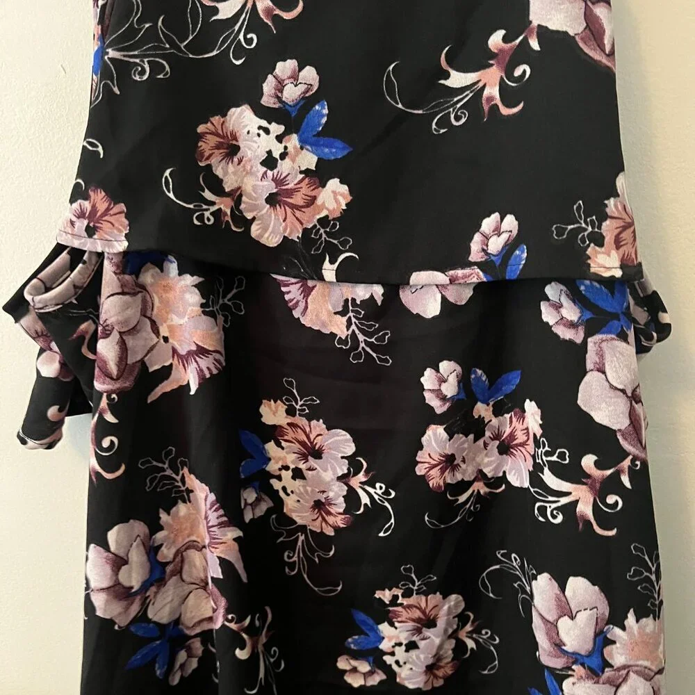 Indulge In Style Floral Print Ruffled Blouse - Picture 4 of 5